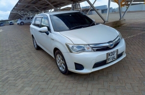 Toyota fielder hybrid