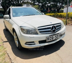 Mercedes-Benz C200